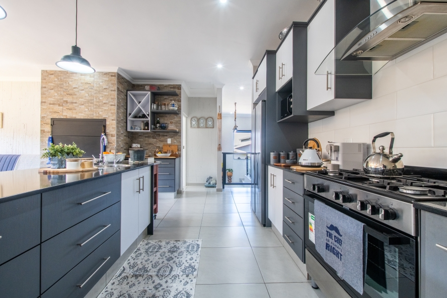 3 Bedroom Property for Sale in Dana Bay Western Cape